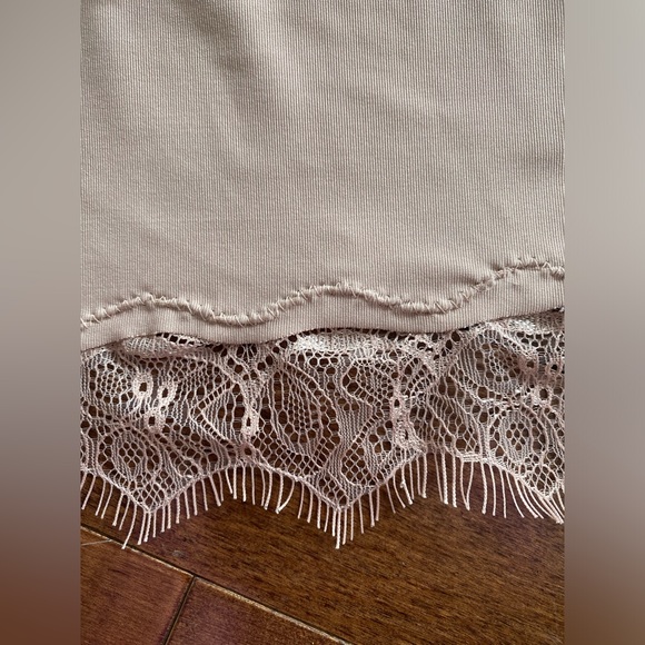 Rosemunde Bra Friendly V-Neck Tank Top with Lace womens sz 2 - Picture 6 of 8